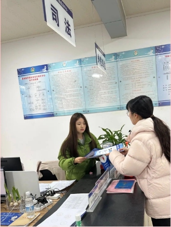 弘扬雷锋精神，践行检察担当——含山县人民检察院开展学雷锋普法宣传志愿活动